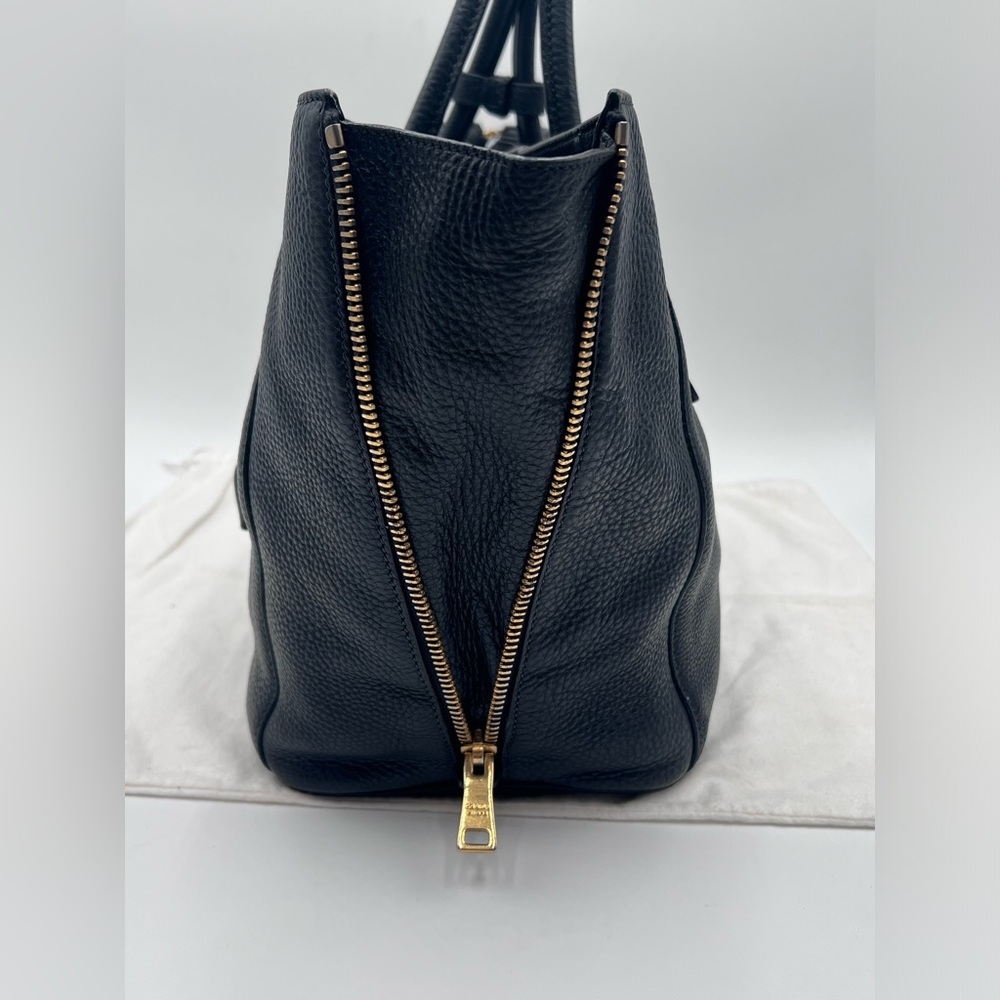 🌹♥️Prada Handbag♥️🌹 - Picture 5 of 16